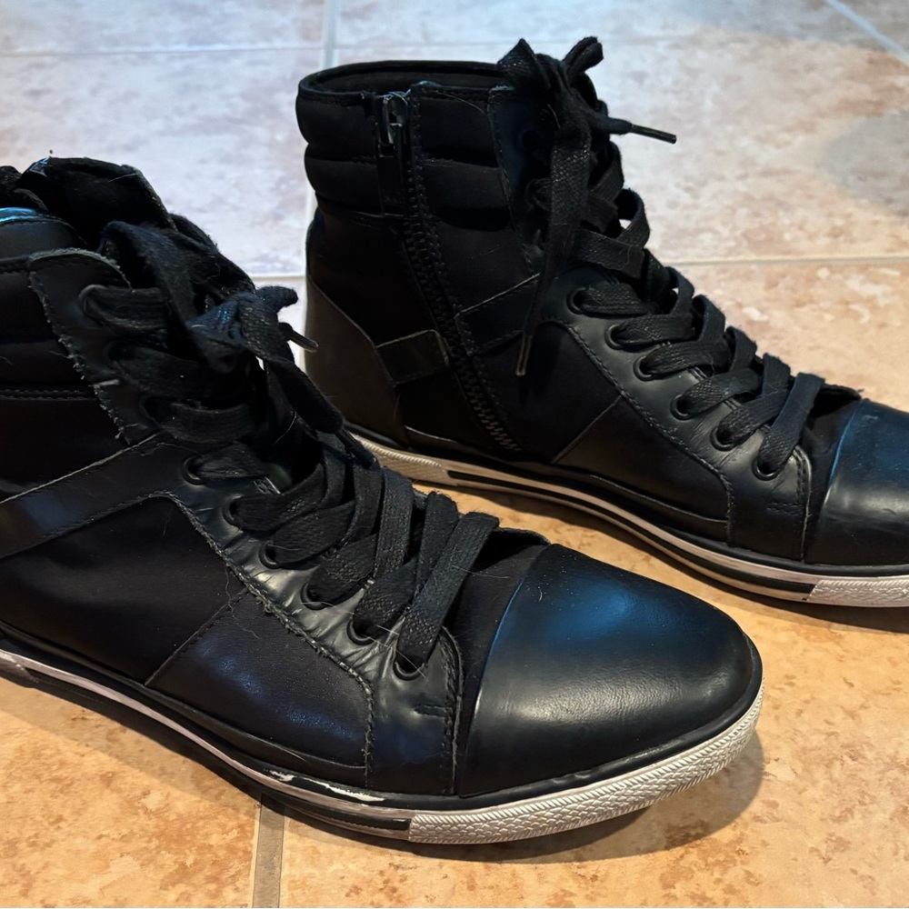Black High-Top Men's Sneakers